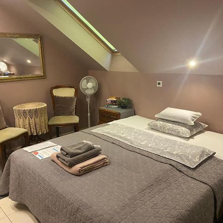 Medison Family Boutique B&B Kielce Esterno foto