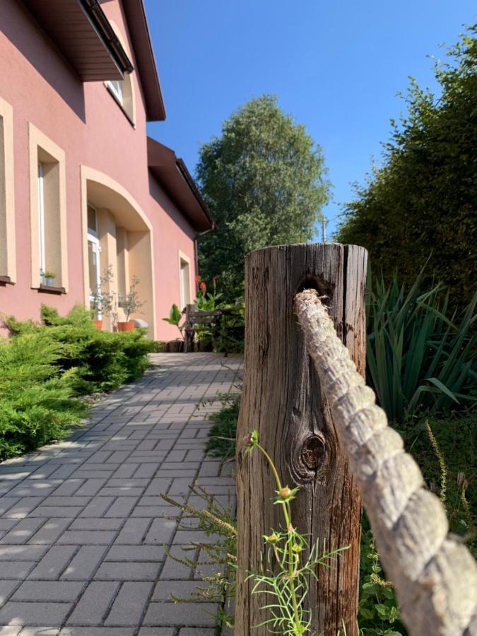 Medison Family Boutique B&B Kielce Esterno foto