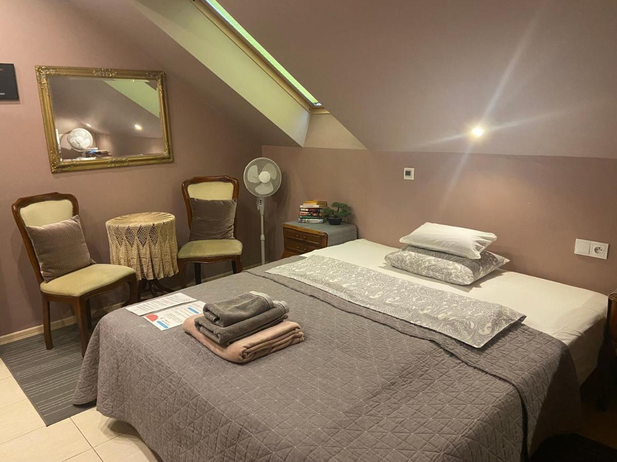 Medison Family Boutique B&B Kielce Esterno foto