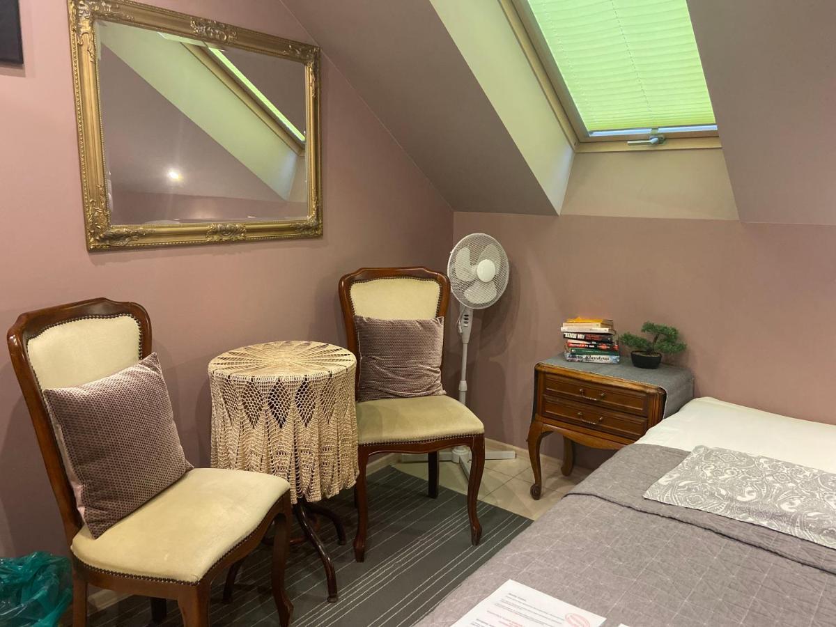 Medison Family Boutique B&B Kielce Esterno foto