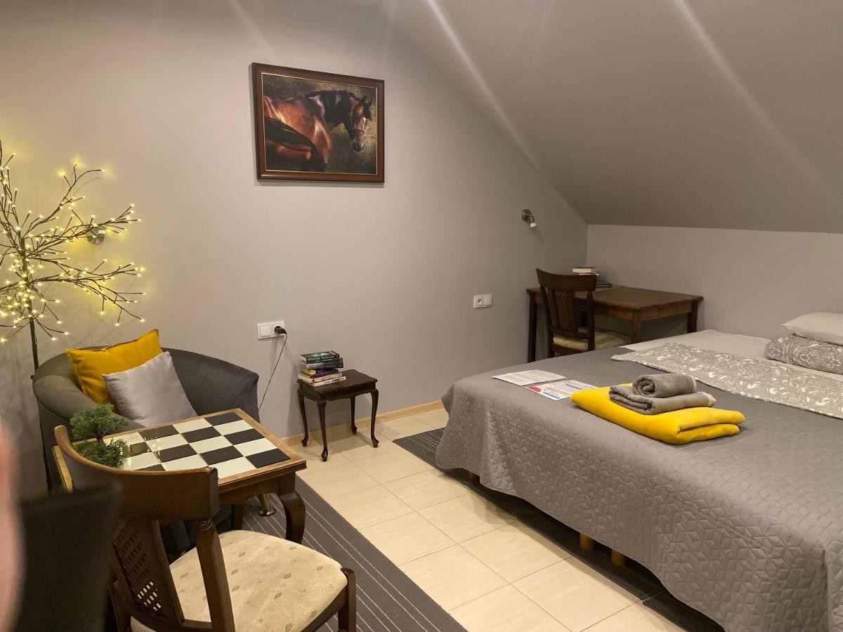 Medison Family Boutique B&B Kielce Esterno foto