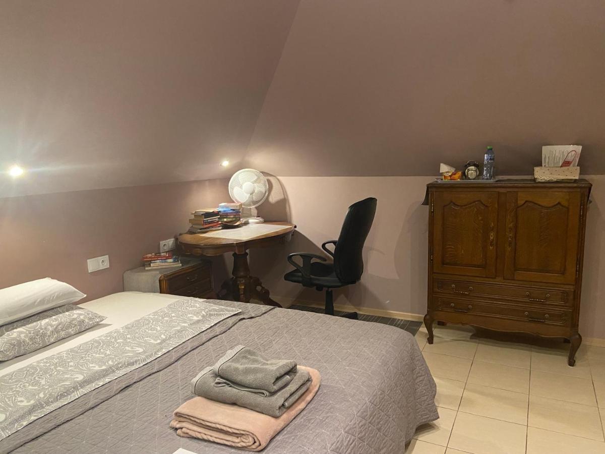 Medison Family Boutique B&B Kielce Esterno foto