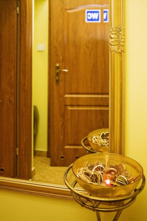 Medison Family Boutique B&B Kielce Esterno foto
