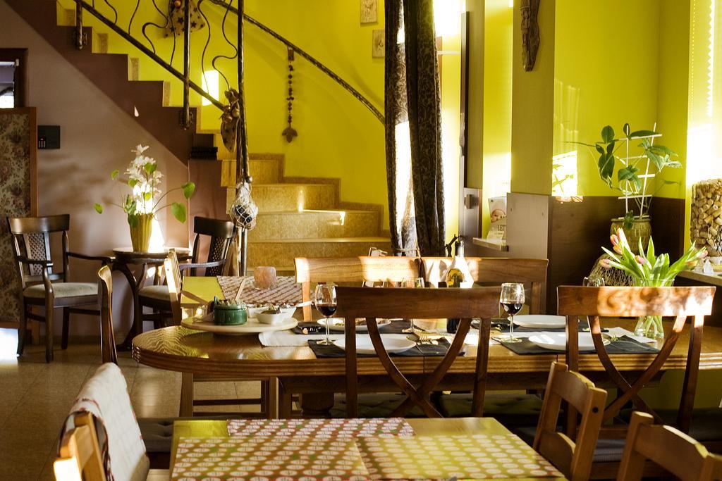 Medison Family Boutique B&B Kielce Esterno foto